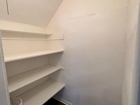 4th image of 356 N Orange Grove Ave #356