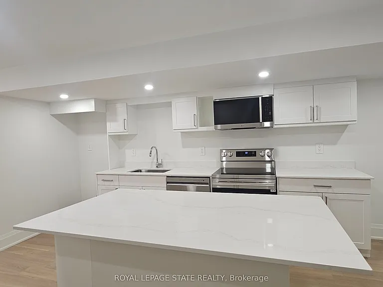 115 Chesley St #LOWER — Photo 9