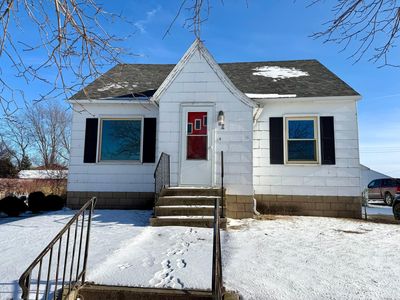 80 Vernon Ave, Morgan, MN, 56266