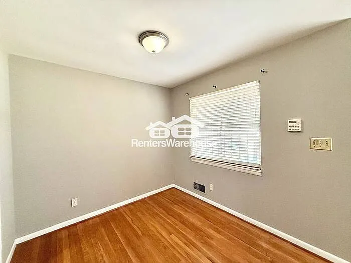 940 Center Way SW — Photo 13
