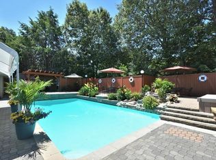 4 Francine Rd, Framingham, MA 01701