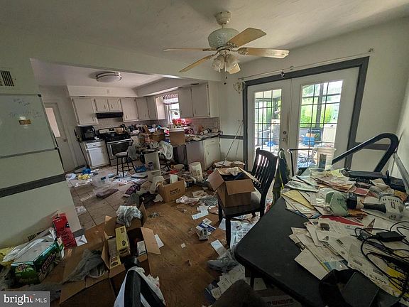 5th image of 301 High St