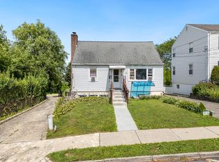 42 Jefferson Ave, White Plains, NY 10606