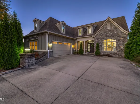 36 Sweetwater Ct, Johnson City, TN 37601
