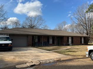 165 Vista Ct, Jackson, MS 39211