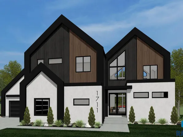 1711 Ethan St, Harrisburg, SD 57032