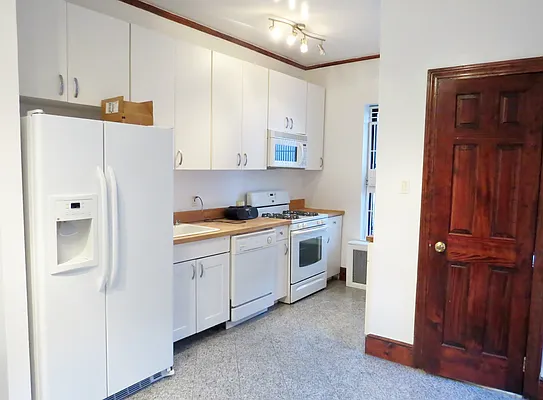 Rented by Julianna Realty Corp | media 12