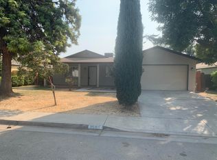 1585 E Washington Ave, Reedley, CA 93654