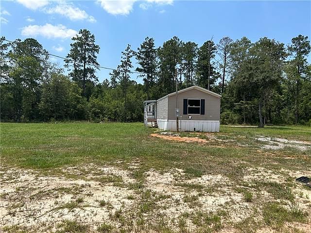 2nd image of 21174 Valor Ln