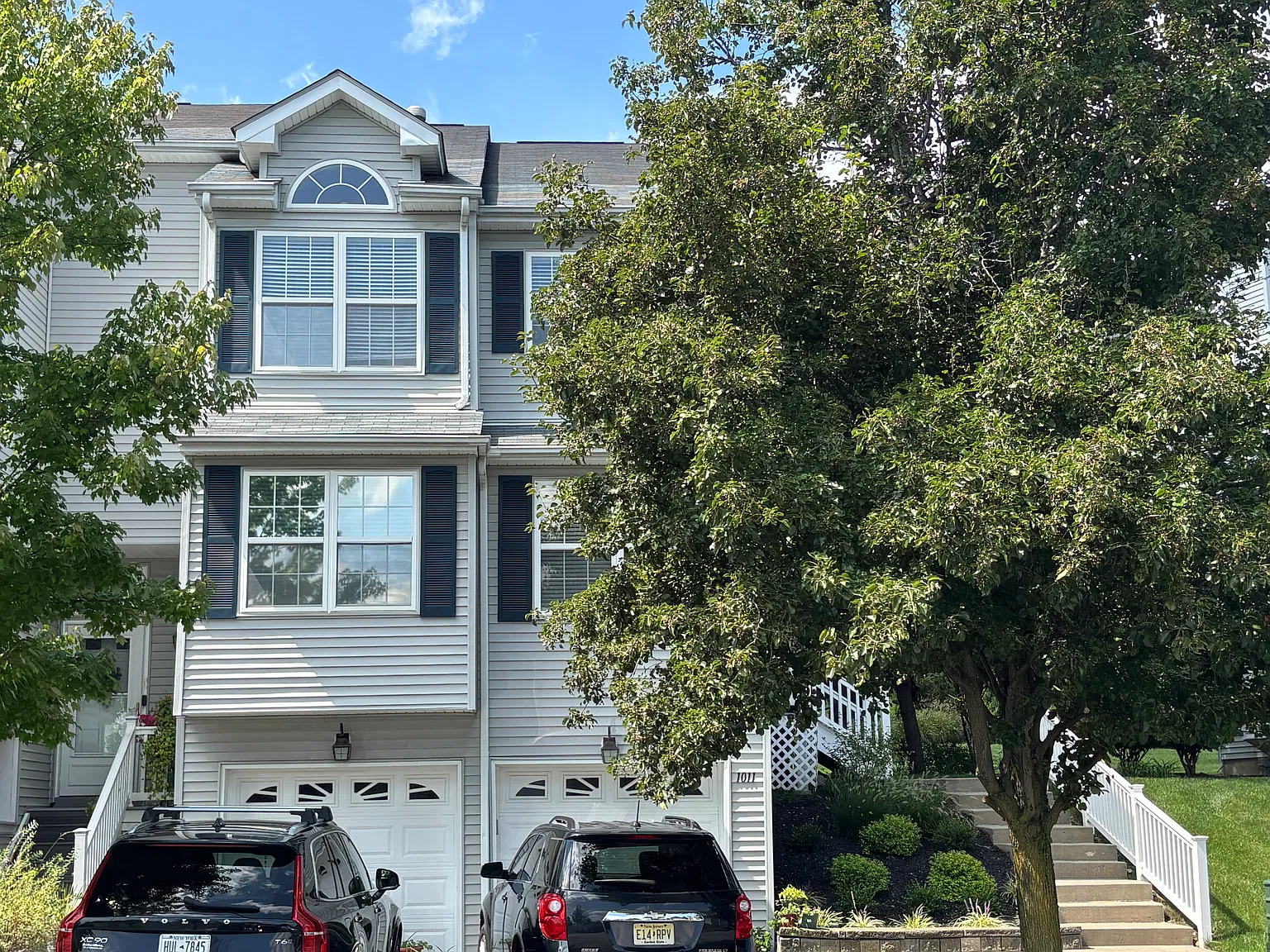 2 bed, 2.5 bath, 1600 sqft, $2,800 — Photo 1