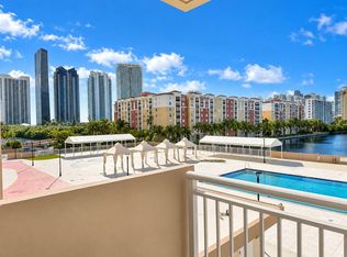 250 174th St APT 420, Sunny Isles Beach, FL 33160