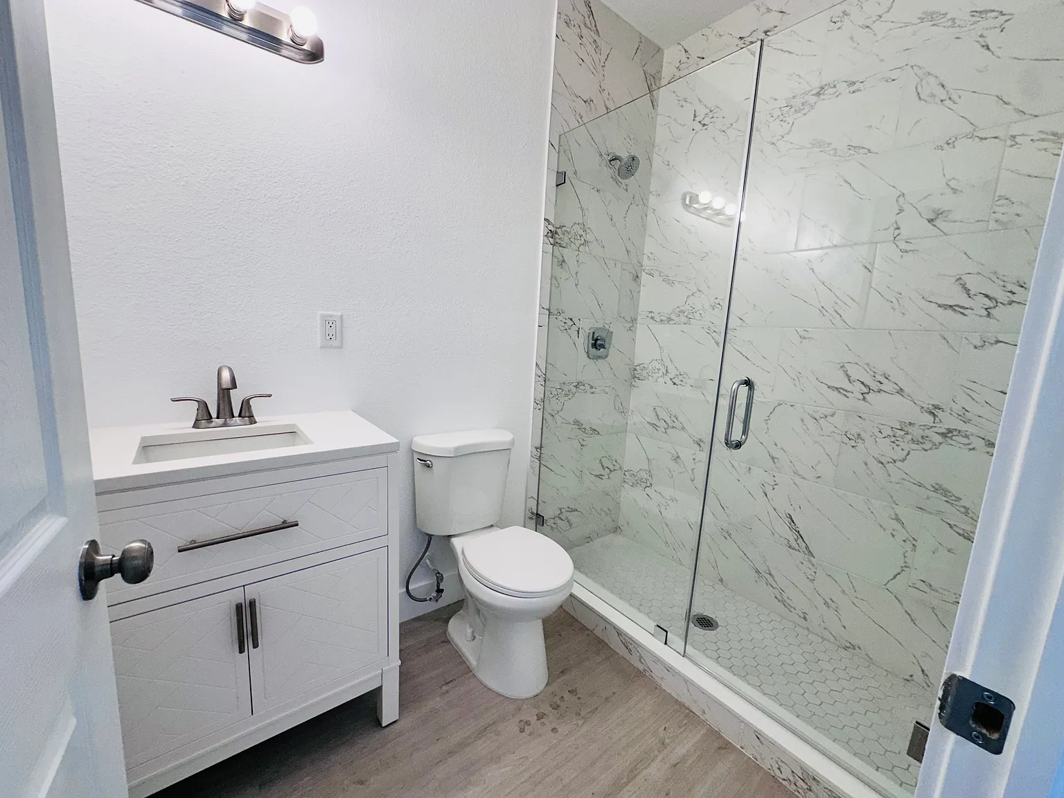 1 bed, 458 sqft, $1,600 — Photo 4