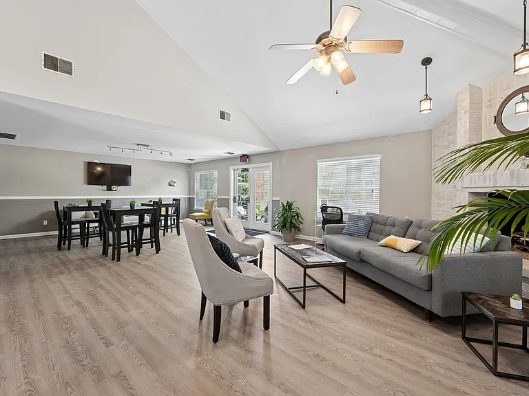 Sun River Village apartments community photo