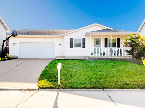 913 Birchwood Dr, Colona, IL 61241