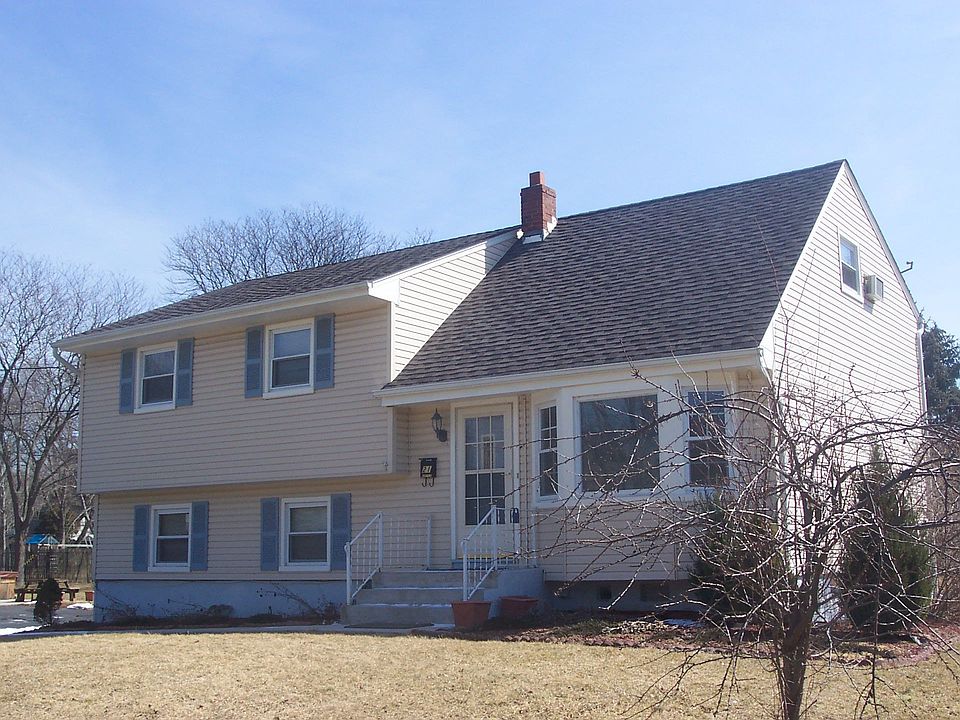 COMPLETELY UPDATED EXTERIOR - NEW ROOF, WINDOWS, DOORS, SIDING & GUTTERS! 