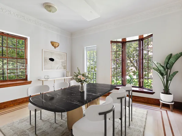 245 East 52nd Street image 3 of 9