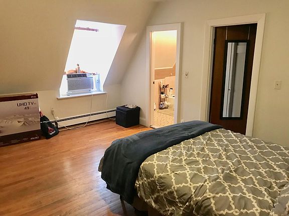 5th image of 21 E Springfield St APT 4