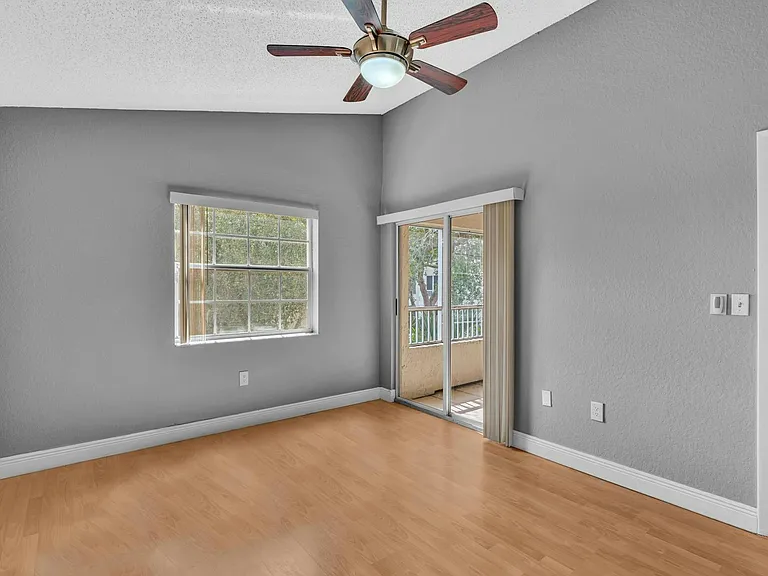 5200 NW 31st Ave #43 — Photo 4