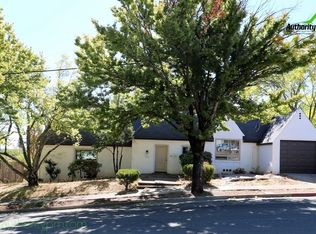 1223 Sacramento St, Redding, CA 96001