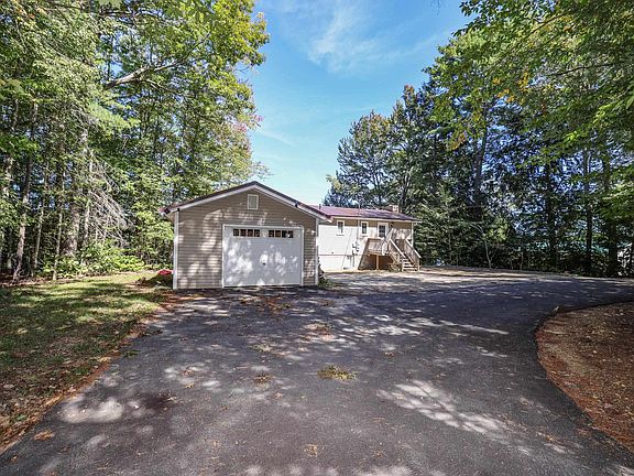 4th image of 172 Varney Road