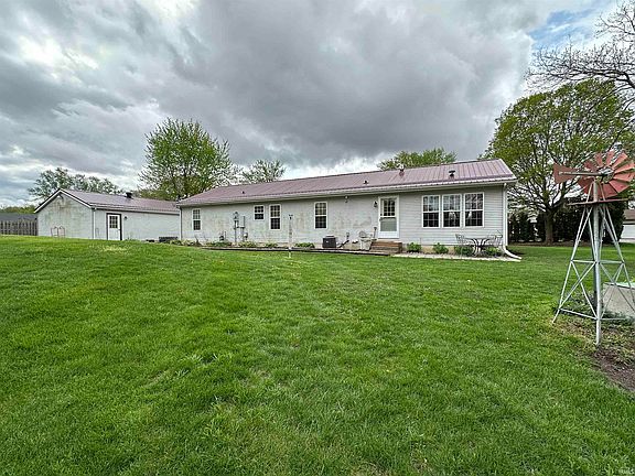 4th image of 10606 N B Dr