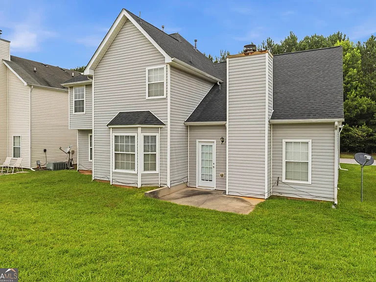 11925 Spring Lake Way — Photo 27