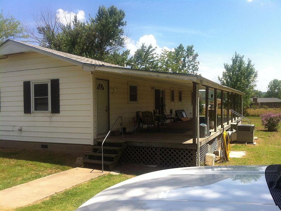 2nd image of 107 N Five Mile Rd
