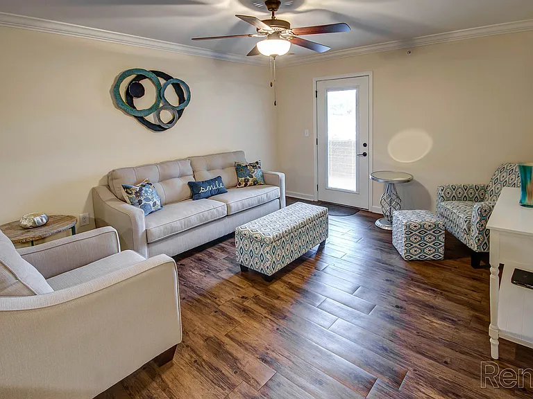 Nicholas Place Apartments — Photo 3