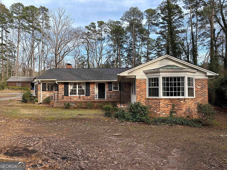 1st image of 913 Spring St