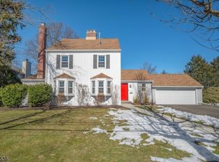 48 Baker Rd, Livingston, NJ 07039