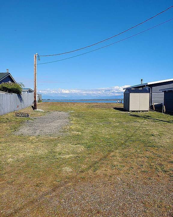 2nd image of 4132 Saltspring Dr