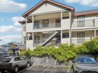 737 NE 99th Ave APT 15, Portland, OR 97220