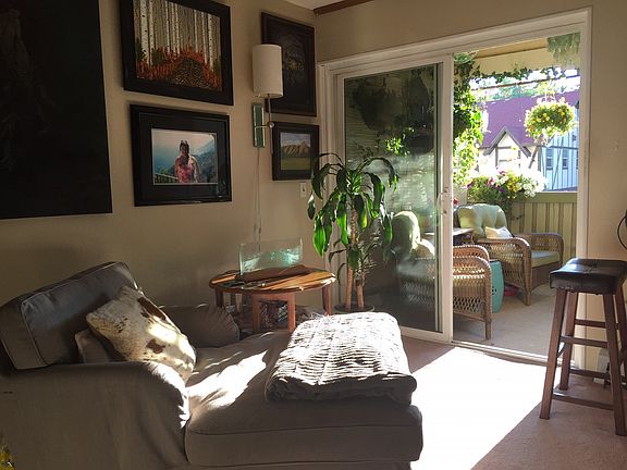 Living Rm Looking Onto Deck