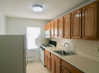 19-24 Ditmars Blvd #2, Astoria, NY 11105