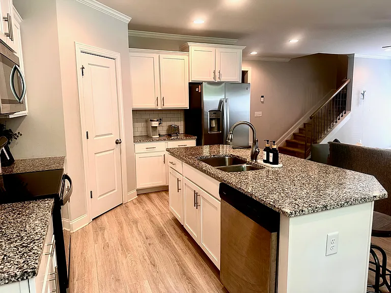 Ozark Ln — Photo 1