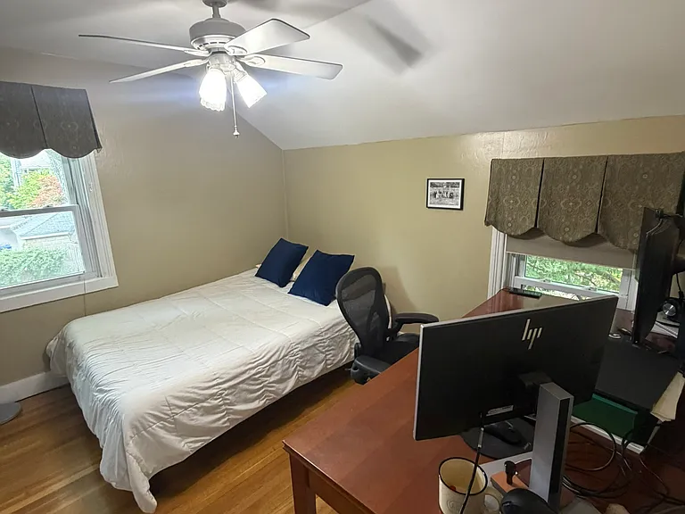 20 Lincoln Ave — Photo 12
