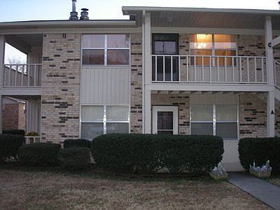 1st image of 220 Cooper St APT 1C