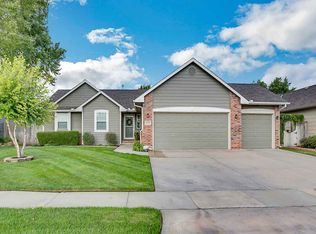 2421 N Rutgers St, Wichita, KS 67205