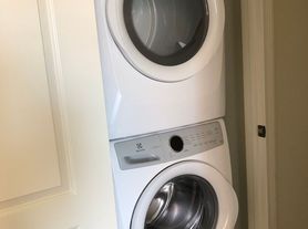 105 - Adams Place, 3 beds 3.0 baths (1604 sqft)