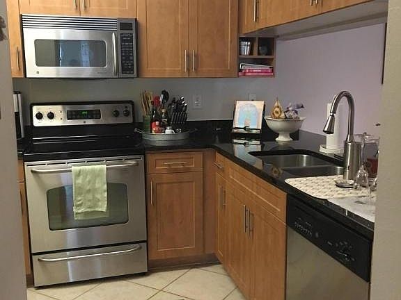 3rd image of 6573 Emerald Dunes Dr APT 208