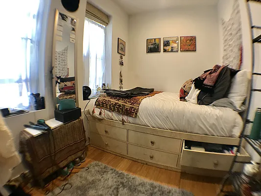 Rented by Kahen Properties | media 20