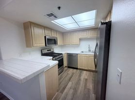 33015 Date Palm Dr, Cathedral City, CA