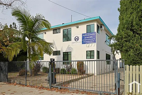 3 bed, $2,750 — Photo 2