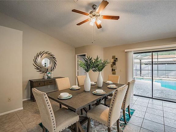 3rd image of 11310 Blackbark Dr