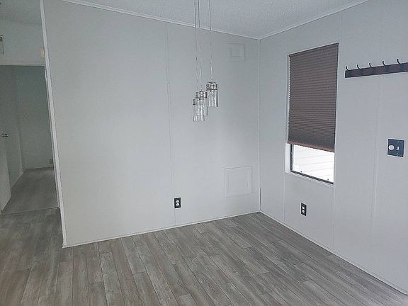 4th image of 77 Lattice Dr