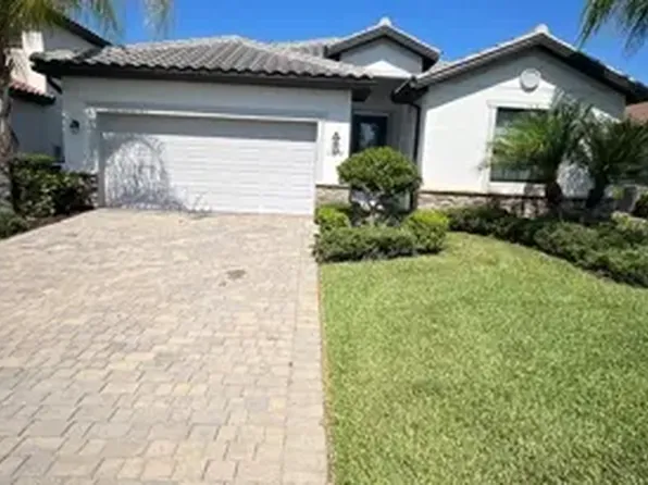 11572 Shady Blossom Dr, Fort Myers, FL 33913