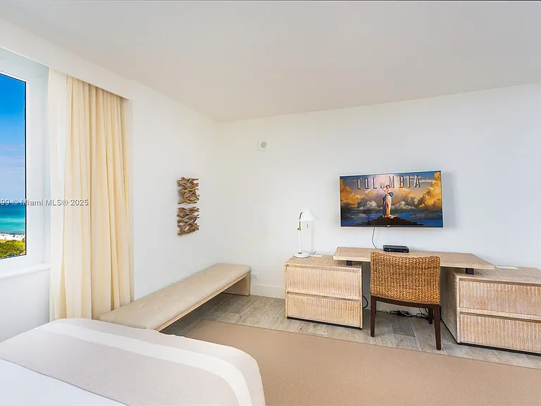 102 24th St #1015 — Photo 7