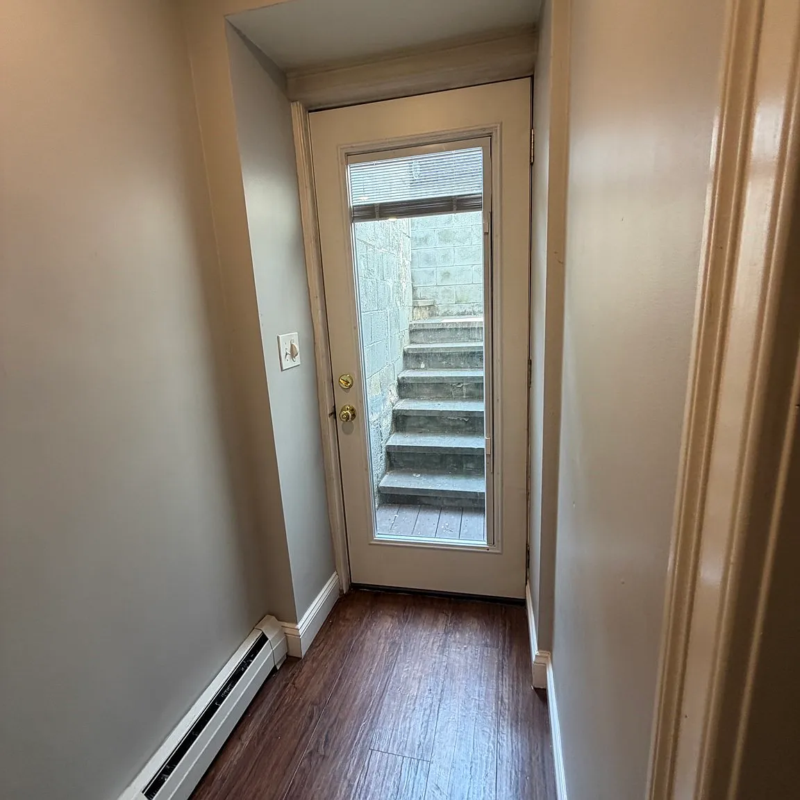 Studio, $2,040 — Photo 3