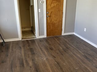 16 Cottage St APT 7, Norway, ME 04268