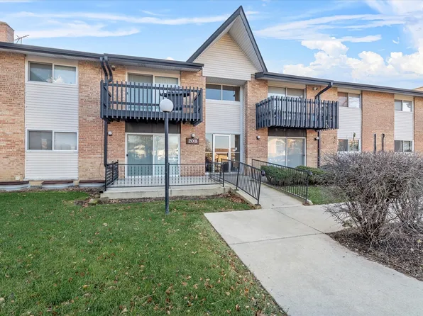20B Kingery Quarter APT 107, Willowbrook, IL 60527